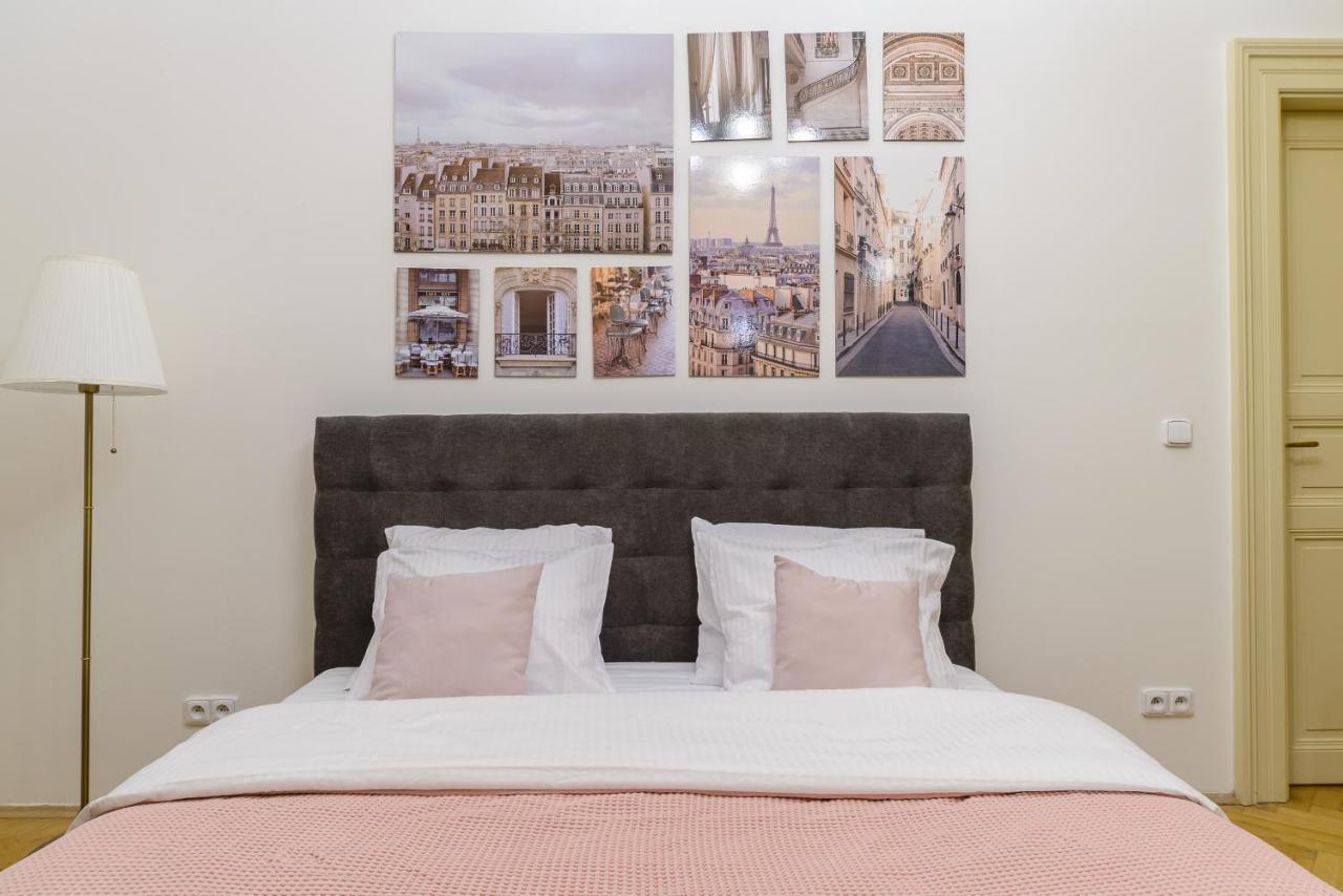 Апартаменти Superior Near Dlouha Street Прага